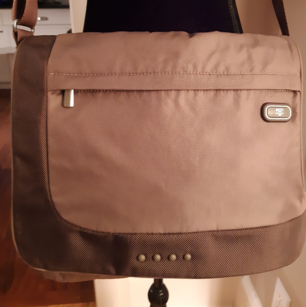 Tumi Tech Crossbody Messenger Bag